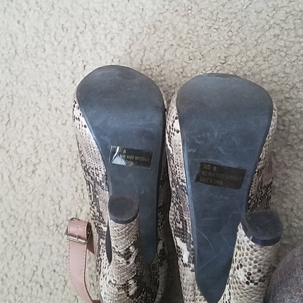Shoes - Picture 3 of 5